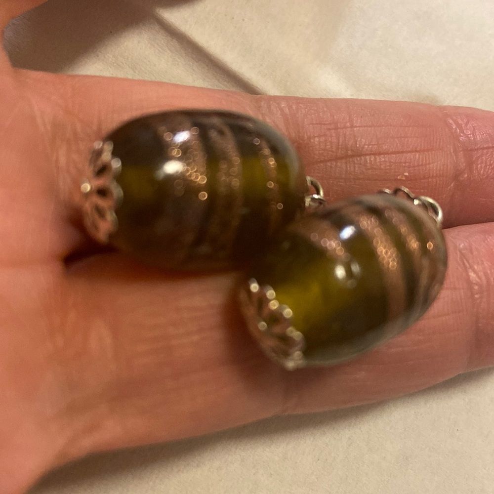 Earring - Picture 3 of 7